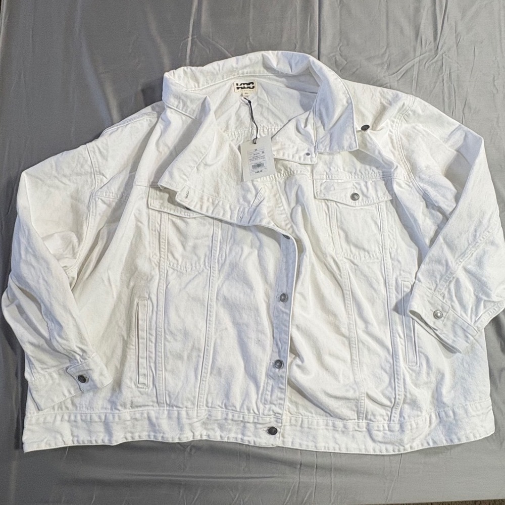KDG by Karisma White Denim Trucker Jacket Womens 3X Oversized Cotton KB80-011-2